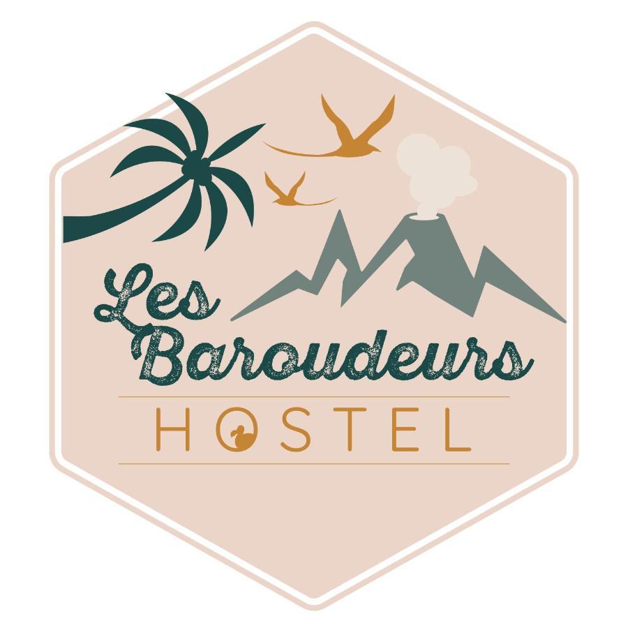 Les Baroudeurs Hostel Saint Pierre Esterno foto