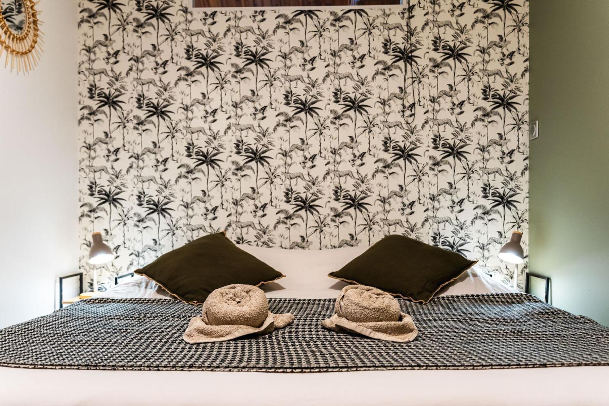 Les Baroudeurs Hostel Saint Pierre Esterno foto