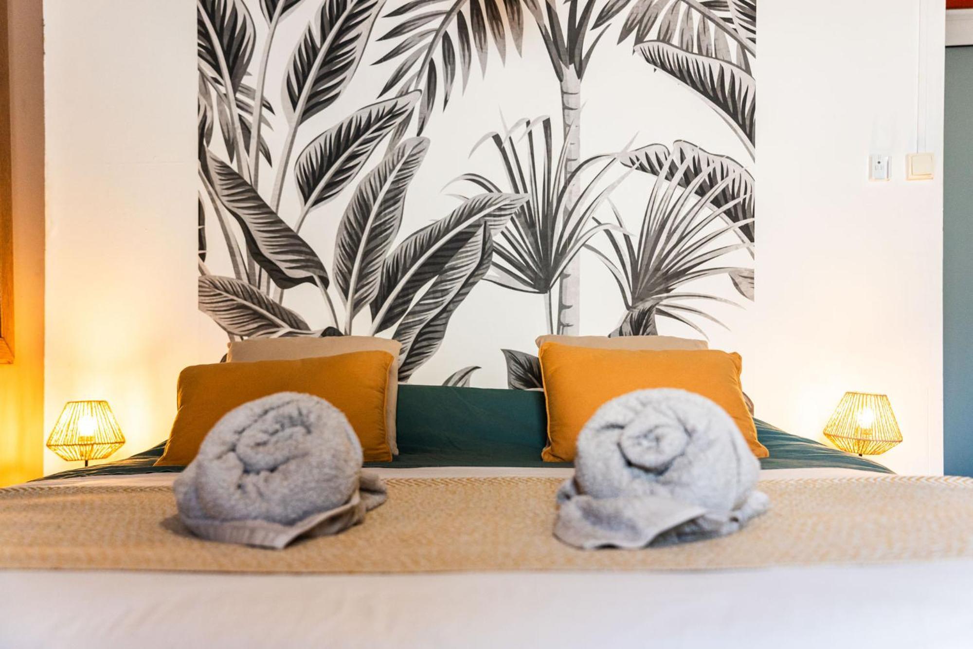 Les Baroudeurs Hostel Saint Pierre Esterno foto