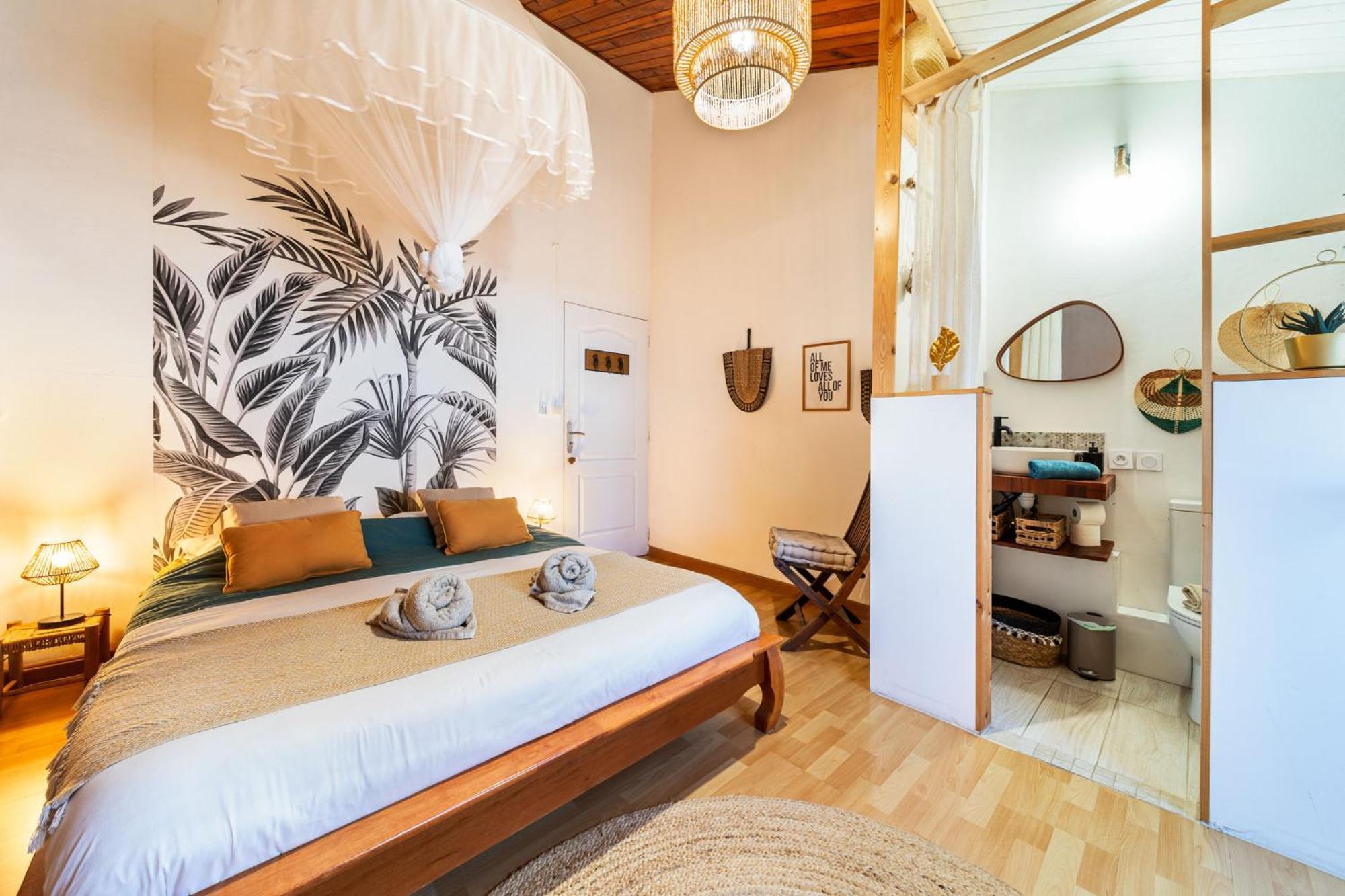 Les Baroudeurs Hostel Saint Pierre Esterno foto
