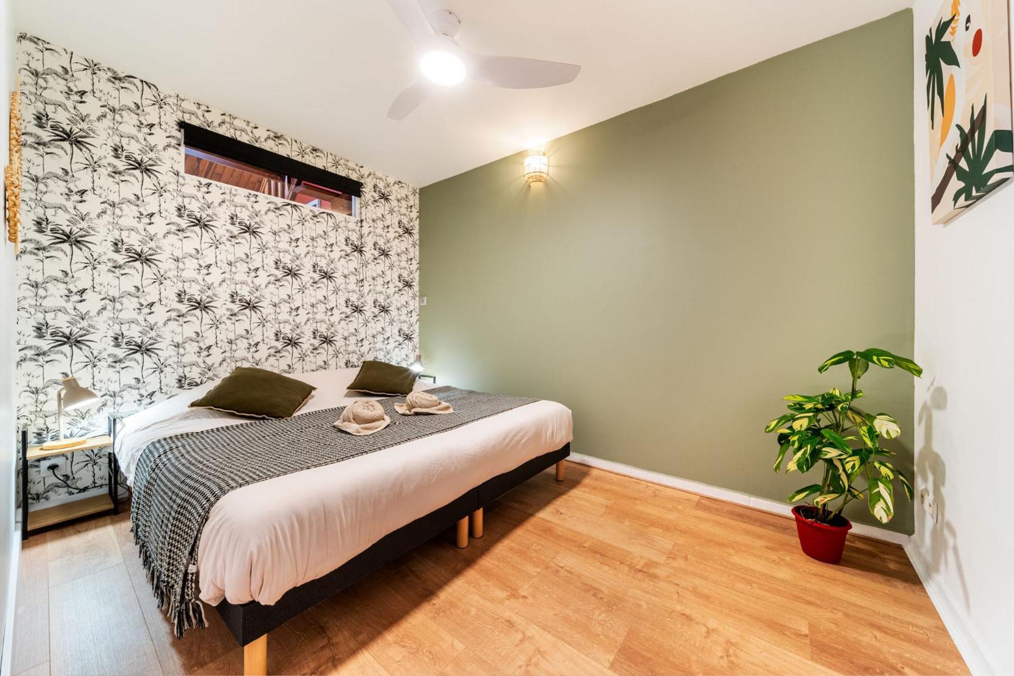 Les Baroudeurs Hostel Saint Pierre Esterno foto
