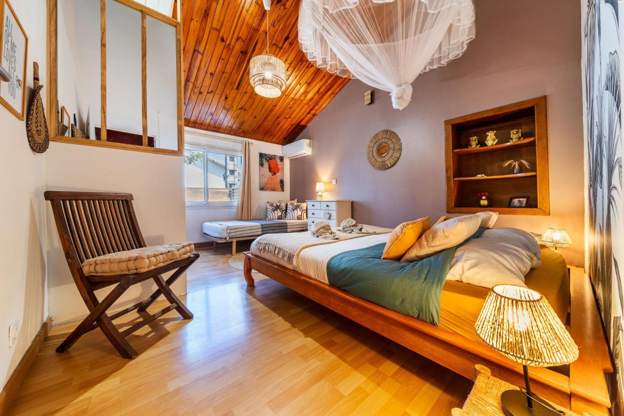 Les Baroudeurs Hostel Saint Pierre Esterno foto